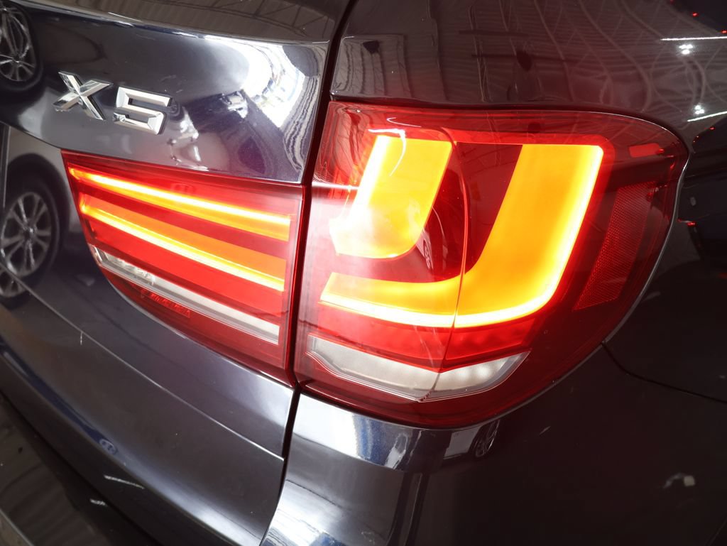 Used 2018 BMW X5 xDrive50i AWD/4WD image 33