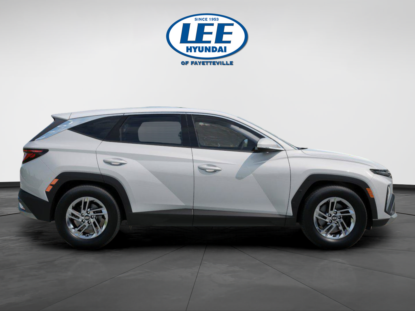 New 2026 Hyundai Tucson SE FWD image 2
