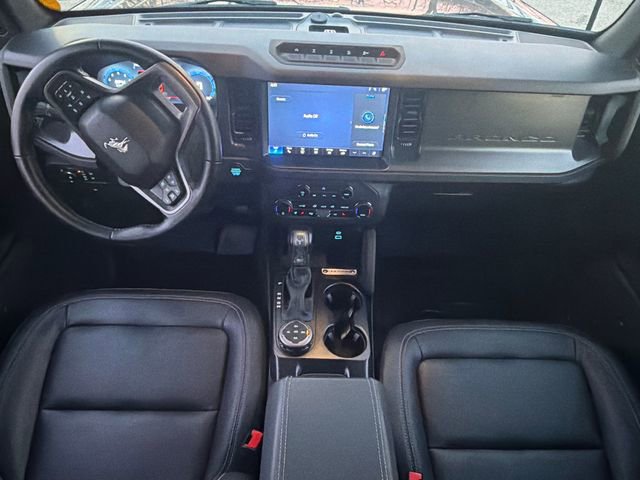 Used 2025 Ford Bronco Badlands image 19