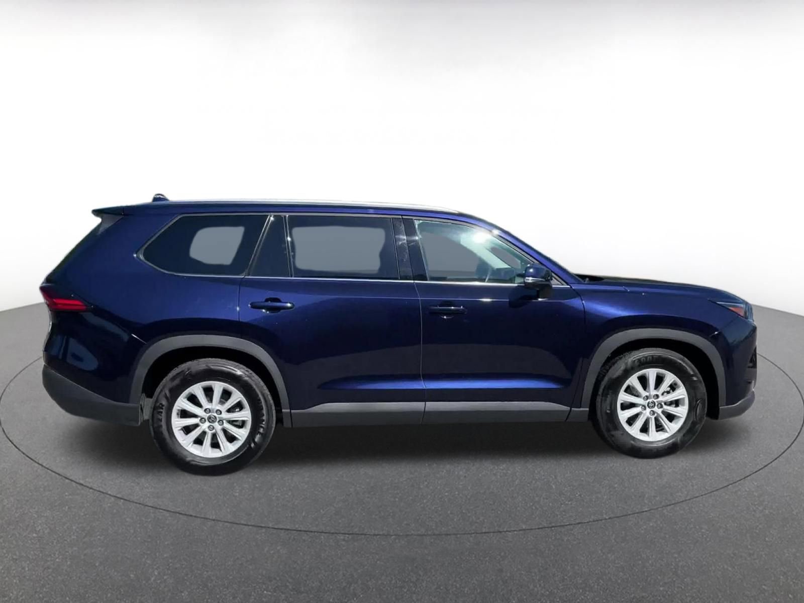 Used 2025 Toyota Grand Highlander FWD image 16