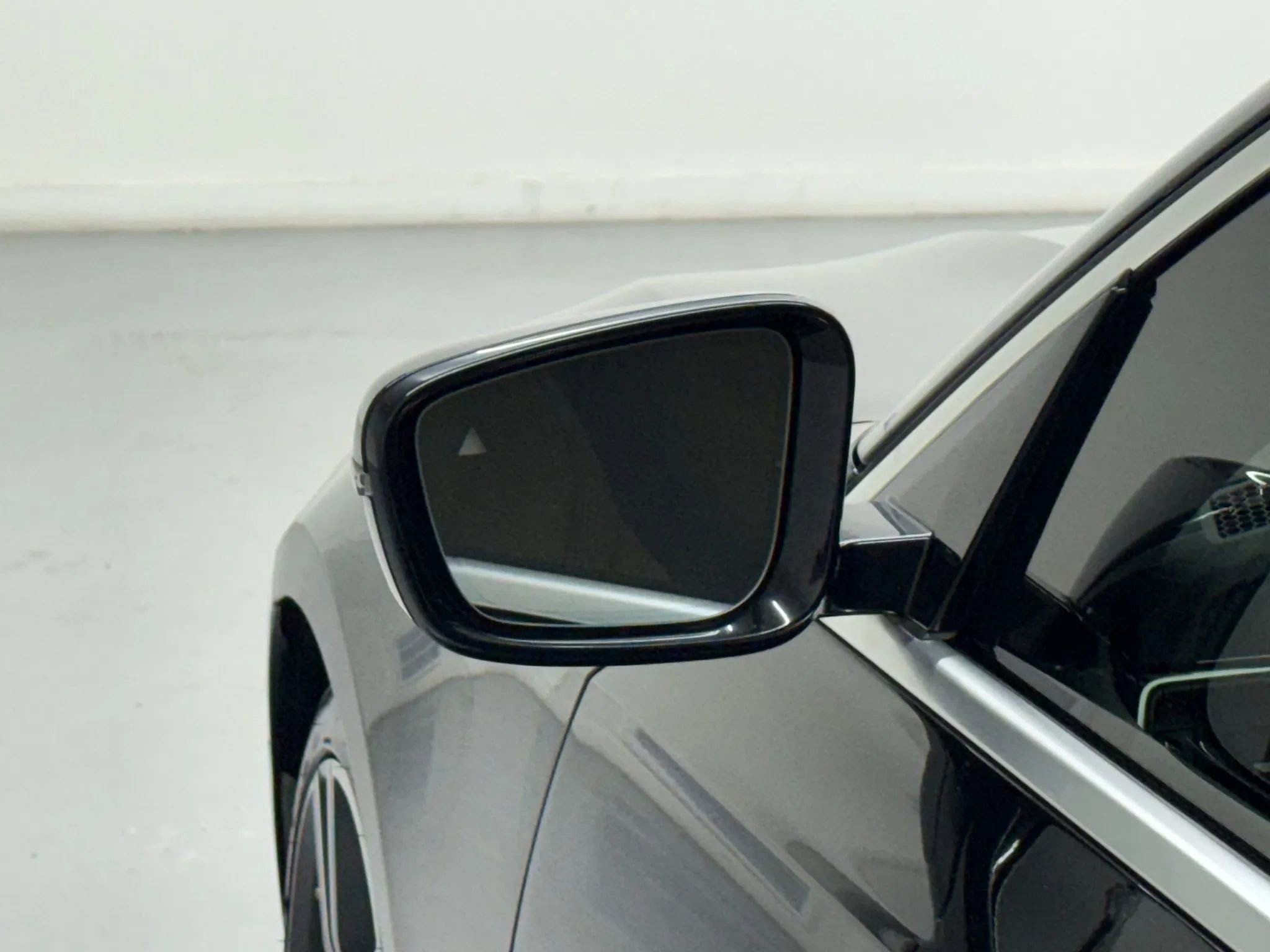 Used 2021 BMW 330i Sedan w/ Convenience Package image 35