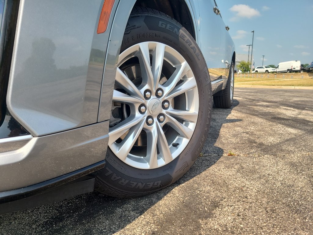 Used 2024 Cadillac XT6 Luxury w/ LPO, Floor Liner Package AWD/4WD image 9