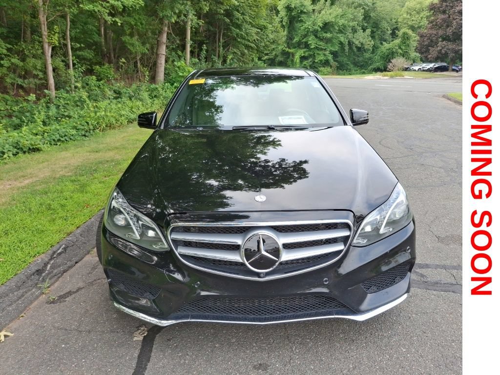 Used 2014 Mercedes-Benz E 550 4MATIC Sedan image 3