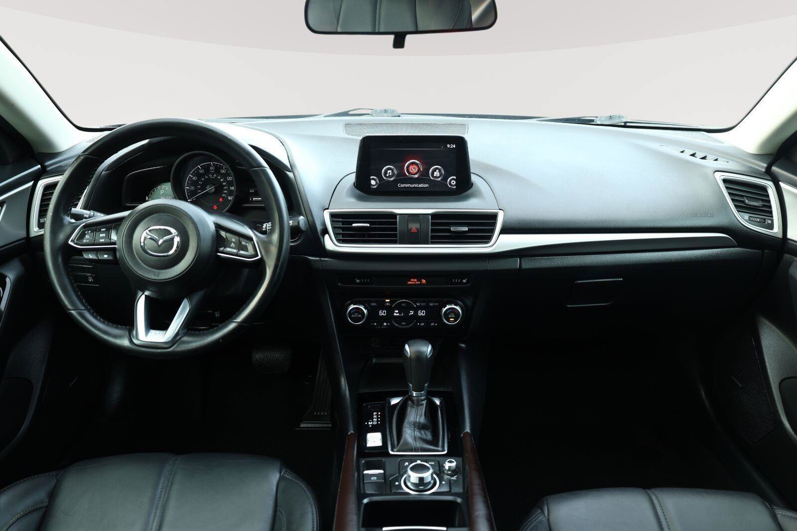 Used 2018 MAZDA MAZDA3 Touring FWD image 23