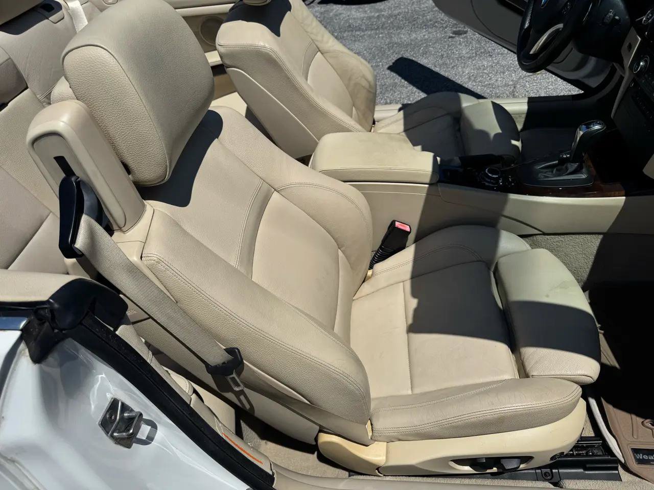 Used 2010 BMW 335i Convertible RWD image 24