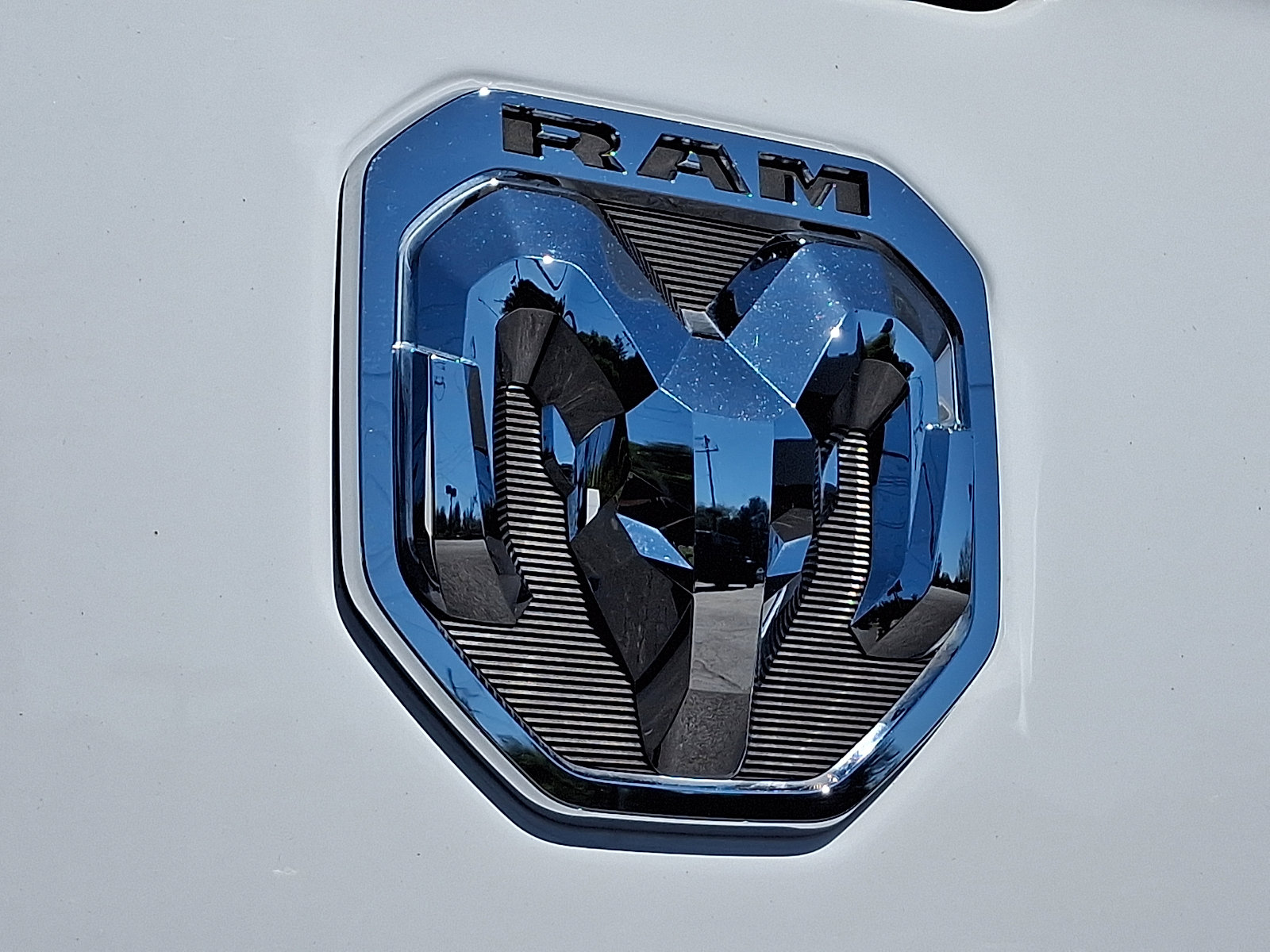 Used 2024 RAM 3500 Tradesman w/ Chrome Appearance Group AWD/4WD image 29
