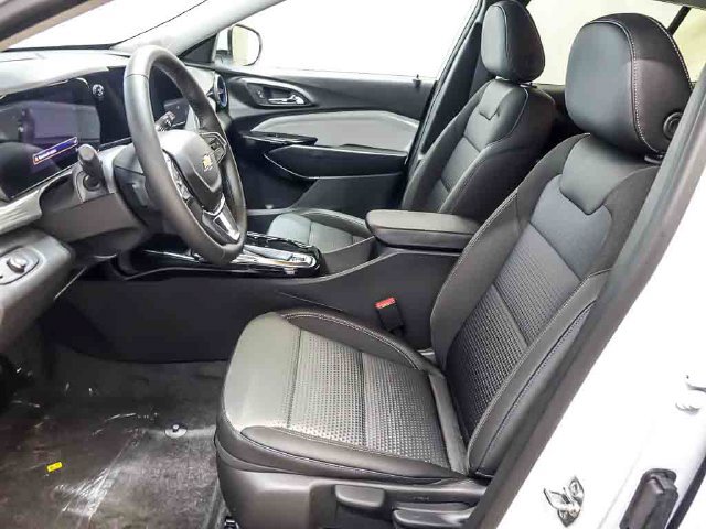 New 2026 Chevrolet Trax LT w/ Driver Confidence Package FWD image 9