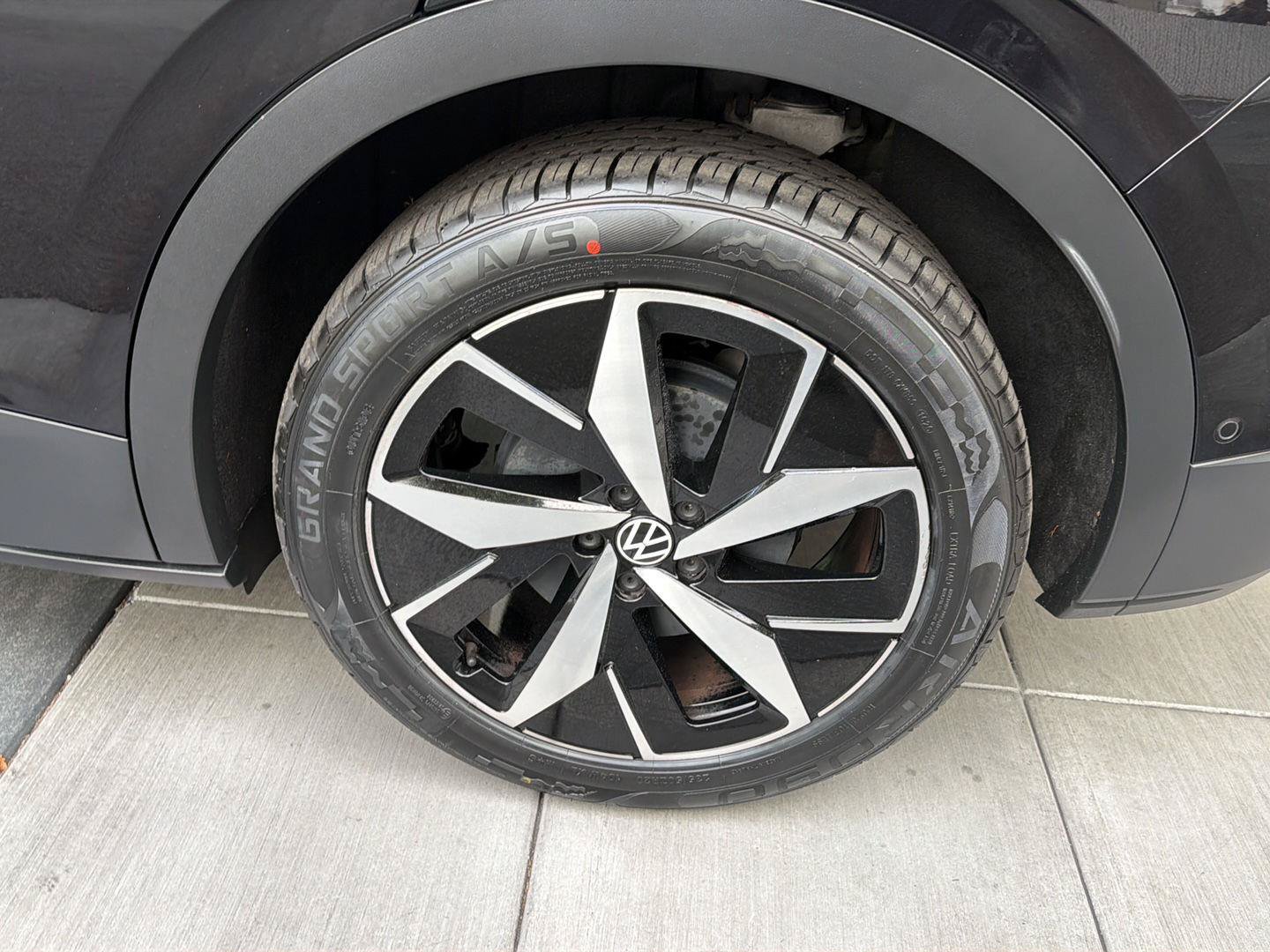 Certified 2023 Volkswagen ID.4 Pro S AWD/4WD image 12