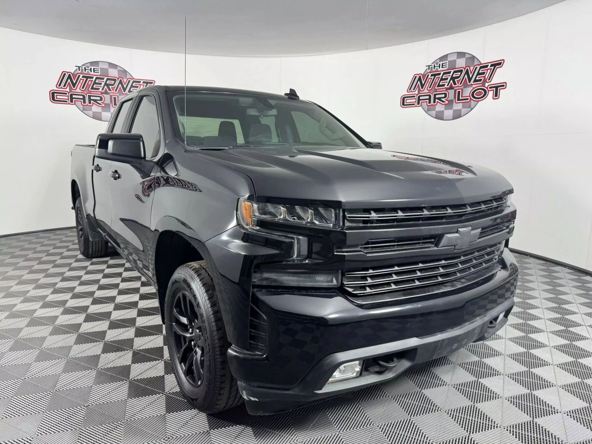 Used 2021 Chevrolet Silverado 1500 RST w/ Bed Protection Package AWD/4WD image 9