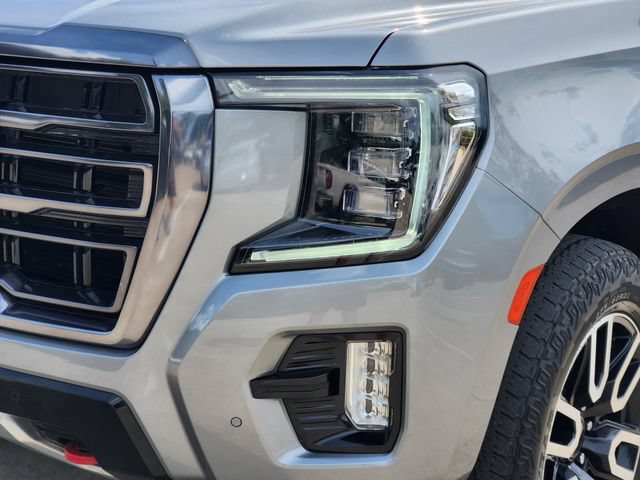 Used 2024 GMC Yukon AT4 w/ Technology Package AWD/4WD image 9