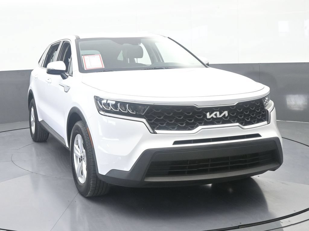 Used 2023 Kia Sorento LX FWD image 9