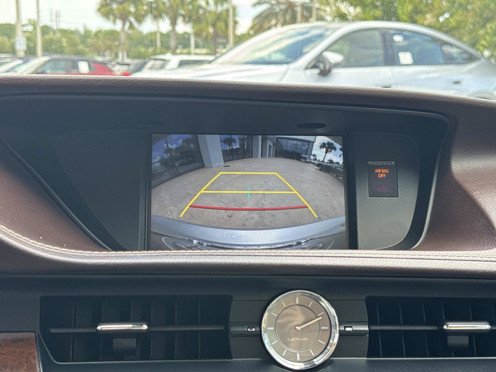 Used 2017 Lexus ES 350 w/ Luxury Package FWD image 24