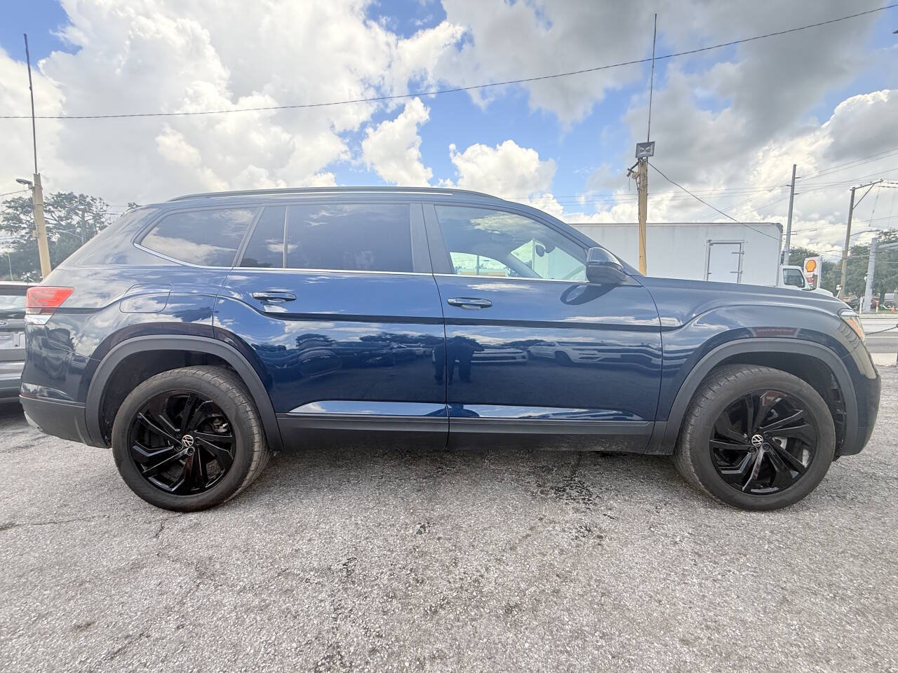Used 2022 Volkswagen Atlas SE FWD image 4