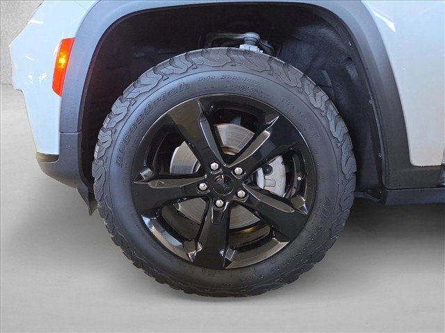 Used 2021 Jeep Grand Cherokee L Laredo AWD/4WD image 22