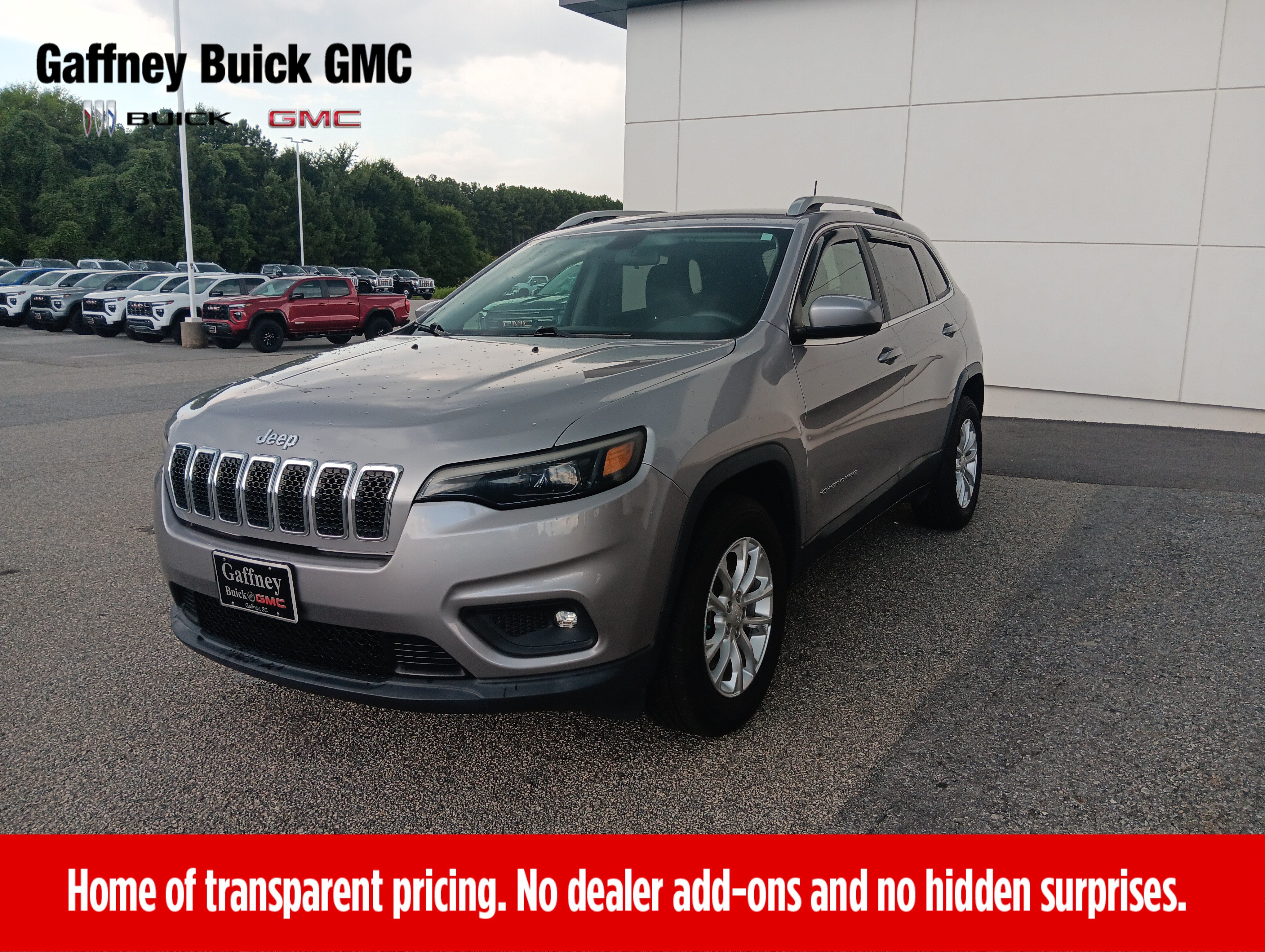 Used 2019 Jeep Cherokee Latitude w/ Popular Appearance Group AWD/4WD image 1