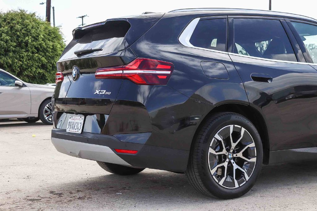 Used 2026 BMW X3 xDrive30i AWD/4WD image 11