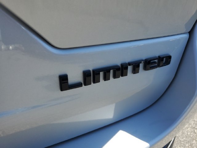 Certified 2024 Jeep Grand Cherokee Limited w/ Black Appearance Package AWD/4WD image 17