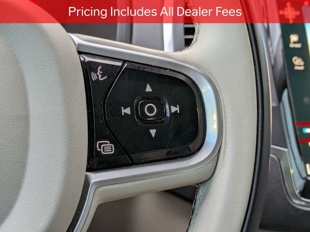 Used 2020 Volvo XC90 T6 Momentum AWD/4WD image 29