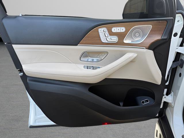 Used 2022 Mercedes-Benz GLS 450 4MATIC image 11