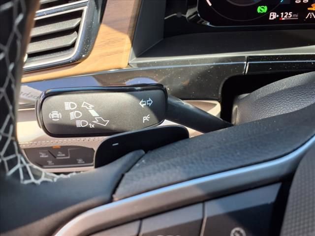 New 2025 Volkswagen Atlas SE image 17