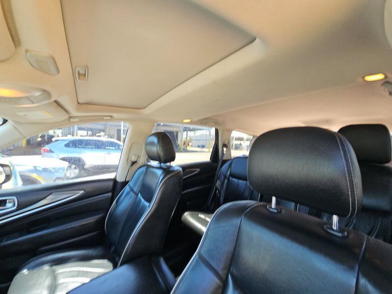 Used 2020 INFINITI QX60 Luxe w/ Essential Package FWD image 12