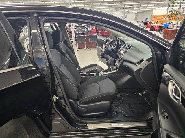 Used 2019 Nissan Sentra SV w/ Special Edition Package FWD image 32