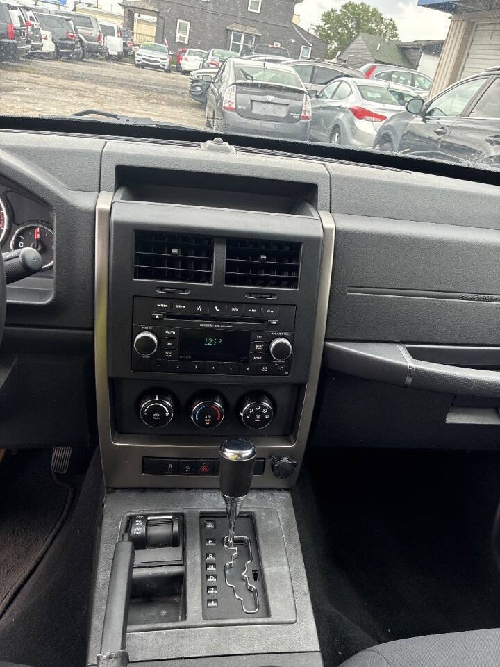 Used 2012 Jeep Liberty Sport w/ Popular Equipment Group AWD/4WD image 20