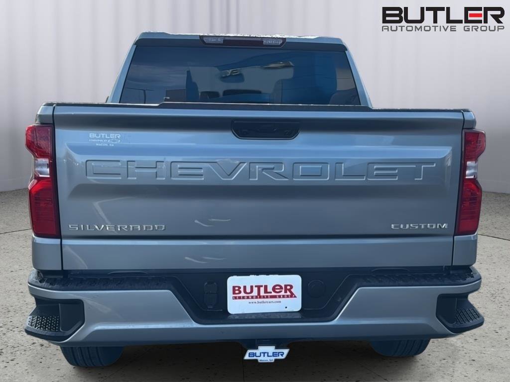 New 2026 Chevrolet Silverado 1500 Custom image 4
