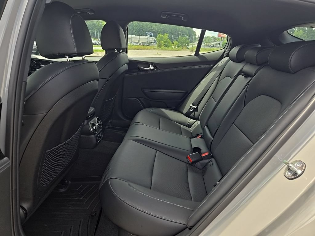 Used 2023 Kia Stinger GT-Line RWD image 17