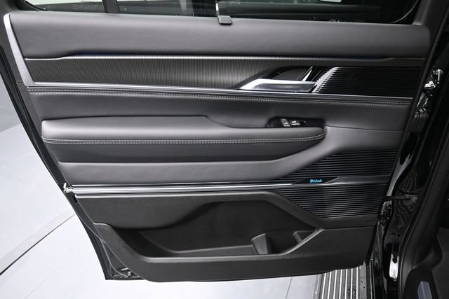 New 2026 Jeep Grand Wagoneer L Summit w/ Rear Seat Video Group I AWD/4WD image 34