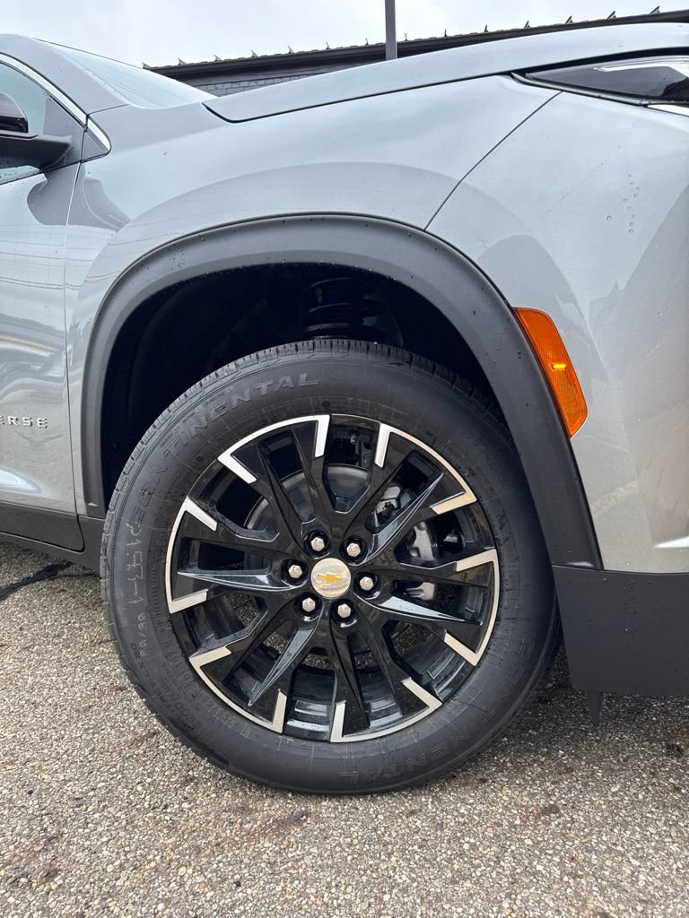 New 2026 Chevrolet Traverse LT w/ Sun and Wheel Package AWD/4WD image 6