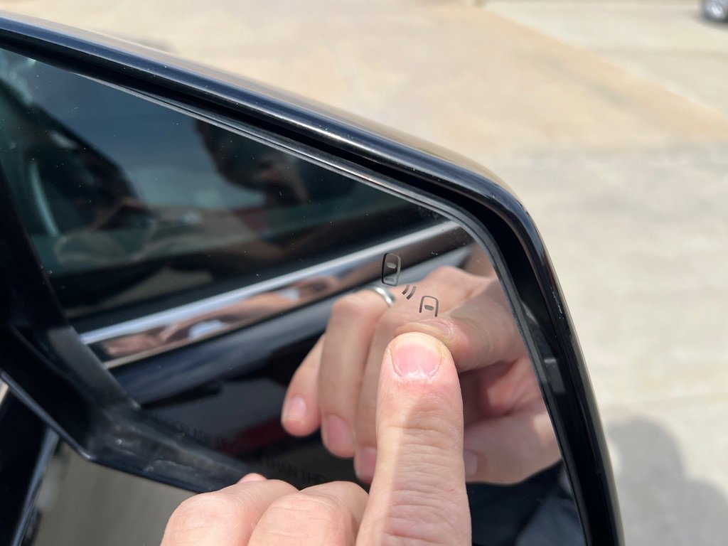 Used 2016 GMC Acadia SLT w/ Open Road Package FWD image 12