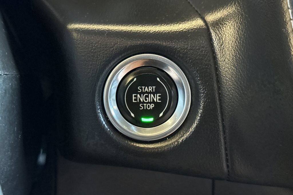Used 2023 Chevrolet Suburban LT AWD/4WD image 27