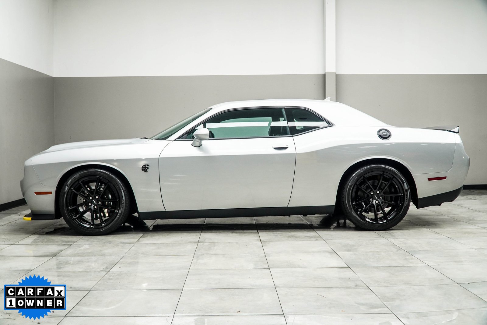 Used 2023 Dodge Challenger SRT Hellcat image 9