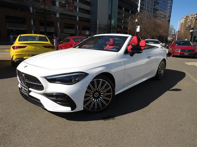 Used 2024 Mercedes-Benz CLE 450 4MATIC Cabriolet image 32