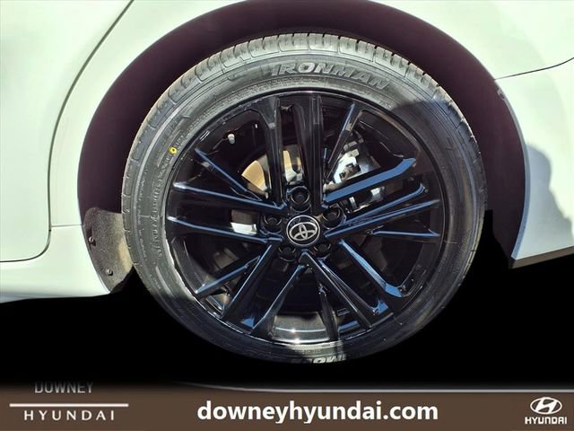 Used 2025 Toyota Camry SE image 6