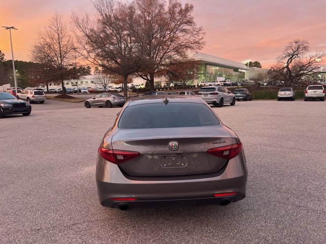 Used 2019 Alfa Romeo Giulia w/ Nero Edizione image 4