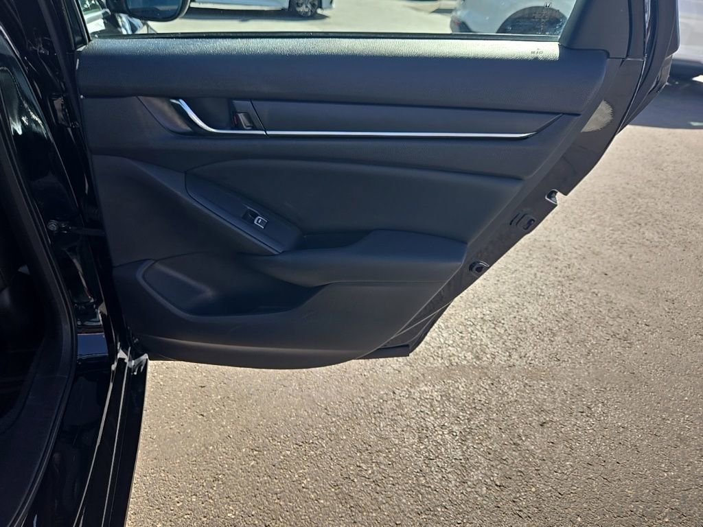 Used 2022 Honda Accord Sport image 28