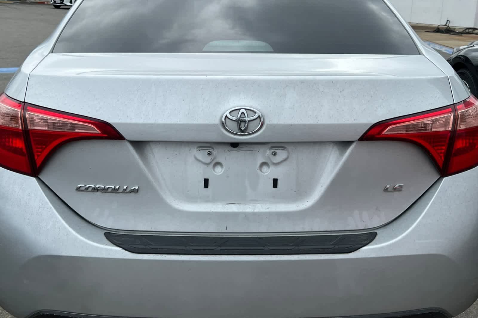 Used 2019 Toyota Corolla LE FWD image 19