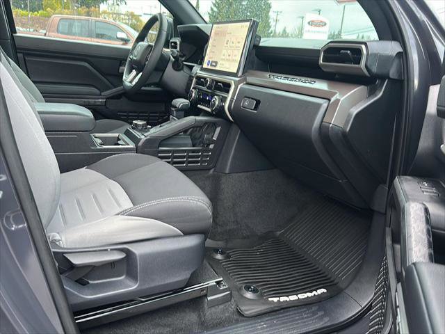 Certified 2024 Toyota Tacoma TRD Off-Road image 39