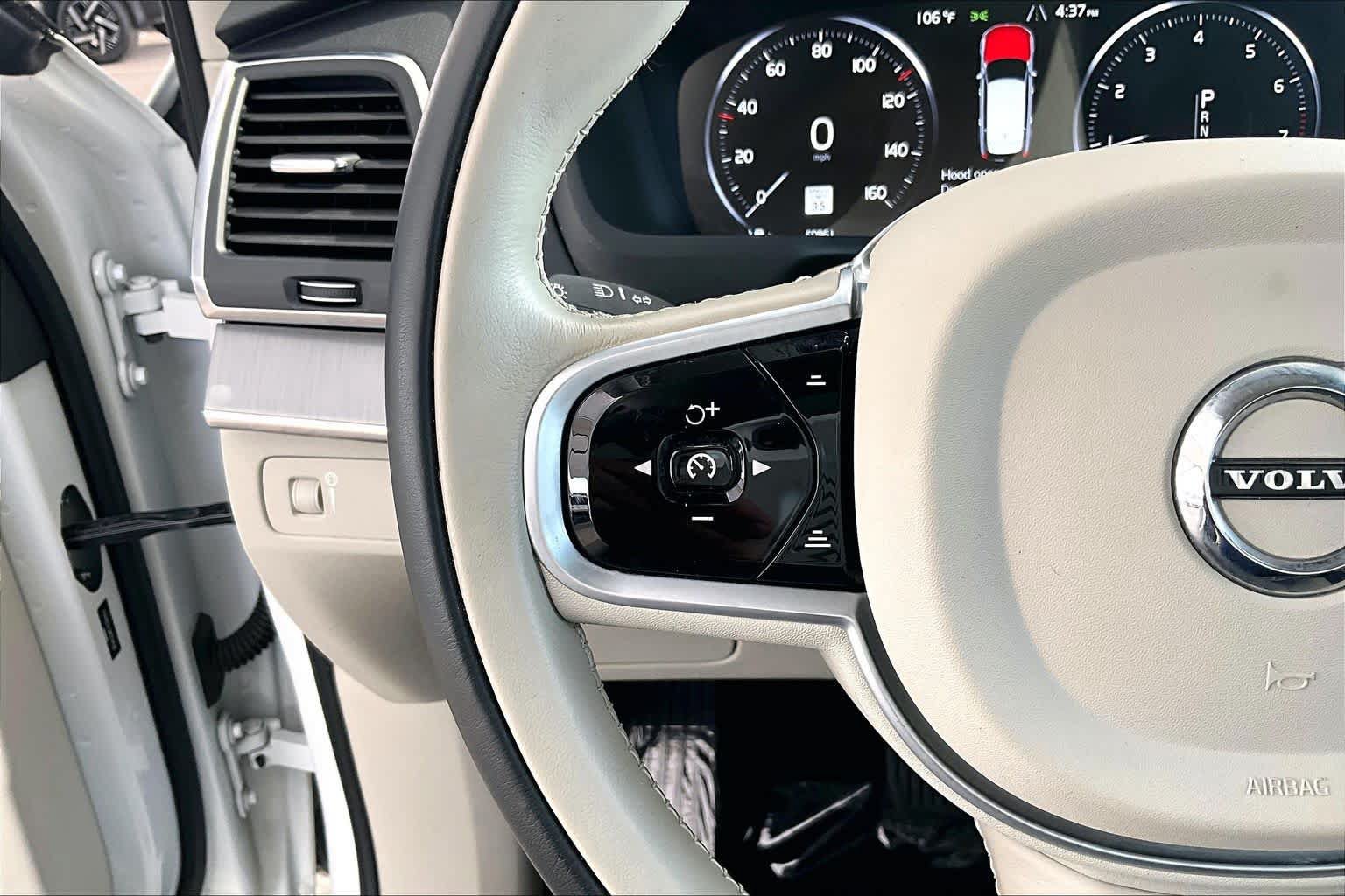 Used 2021 Volvo XC90 T5 Momentum w/ Protection Package Premier FWD image 24