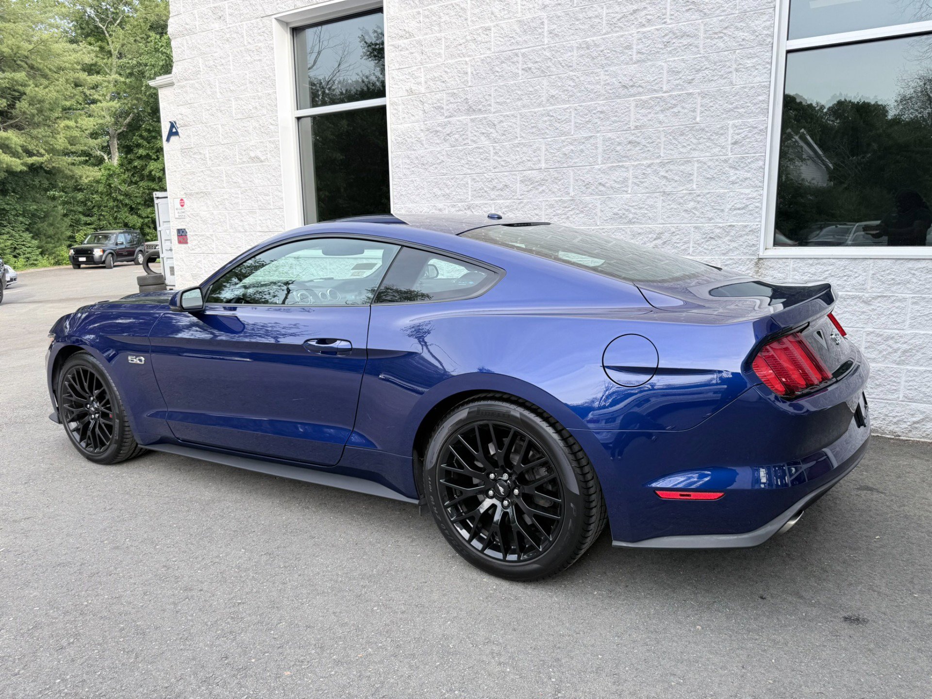 Used 2015 Ford Mustang GT Premium w/ GT Performance Package RWD image 6