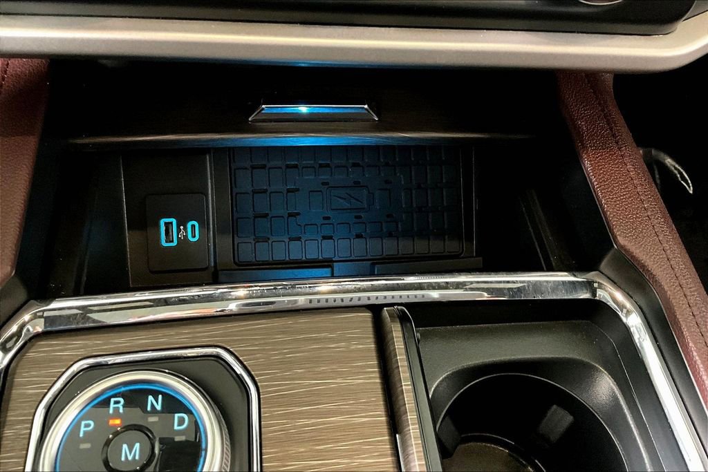 Used 2024 Ford Expedition Limited image 33