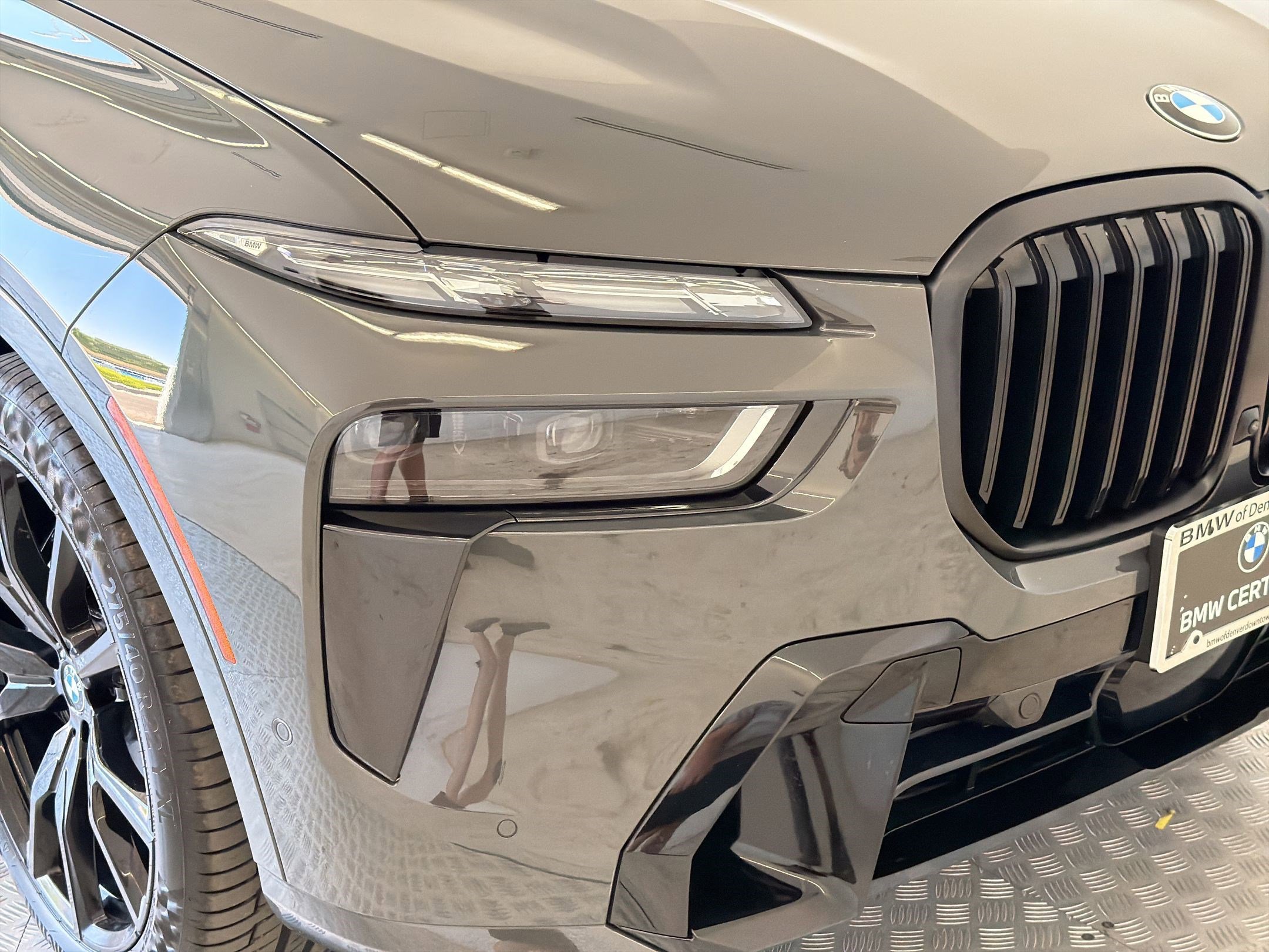 Certified 2025 BMW X7 M60i AWD/4WD image 11