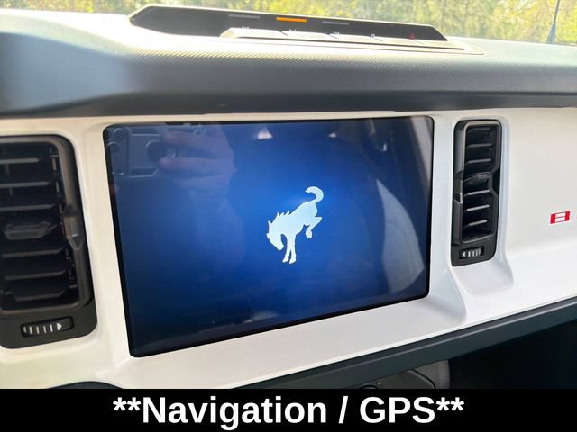 Used 2025 Ford Bronco Heritage Edition AWD/4WD image 15
