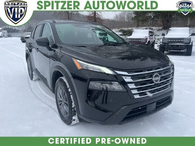 Used 2024 Nissan Rogue S image 1