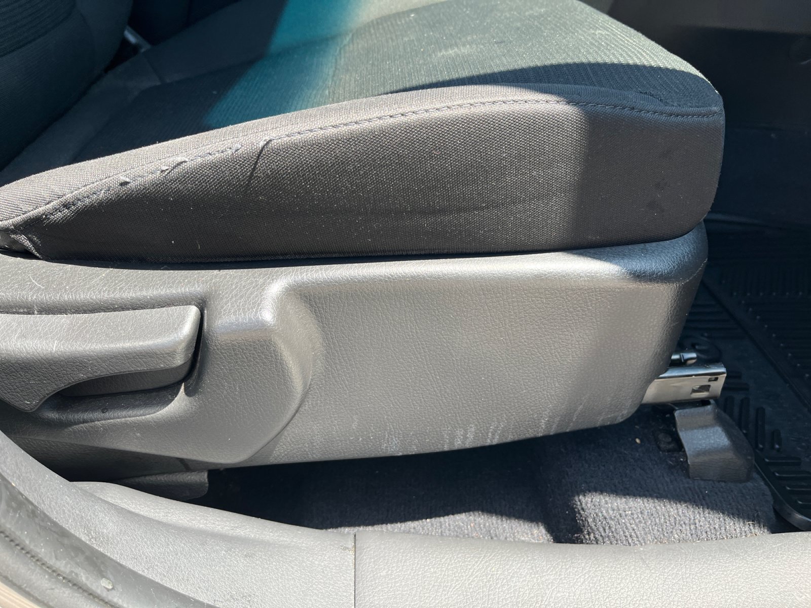 Used 2014 Kia Sorento LX FWD image 30