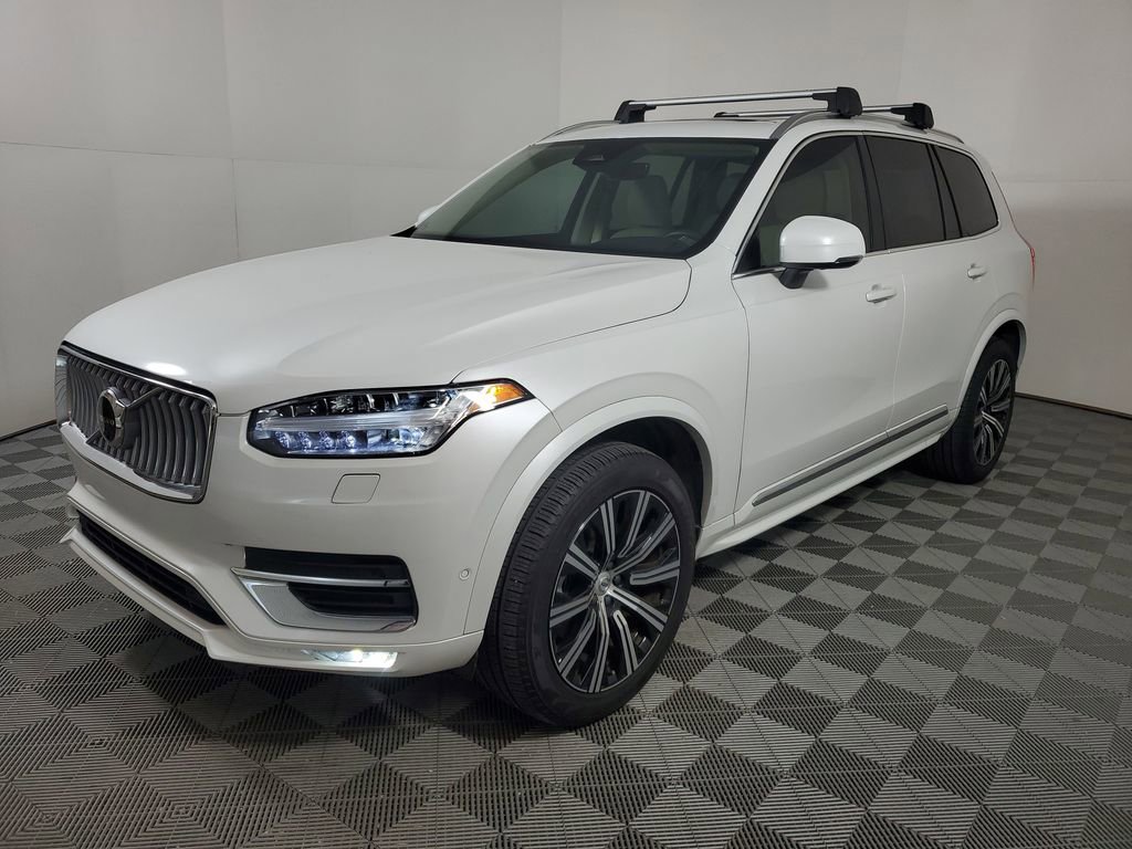 Certified 2024 Volvo XC90 B5 Plus w/ Protection Package Premier image 4