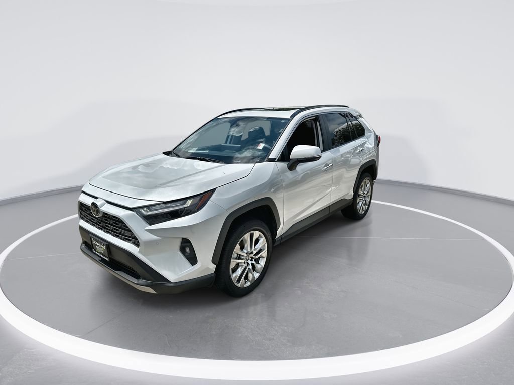 Used 2025 Toyota RAV4 Limited FWD image 4