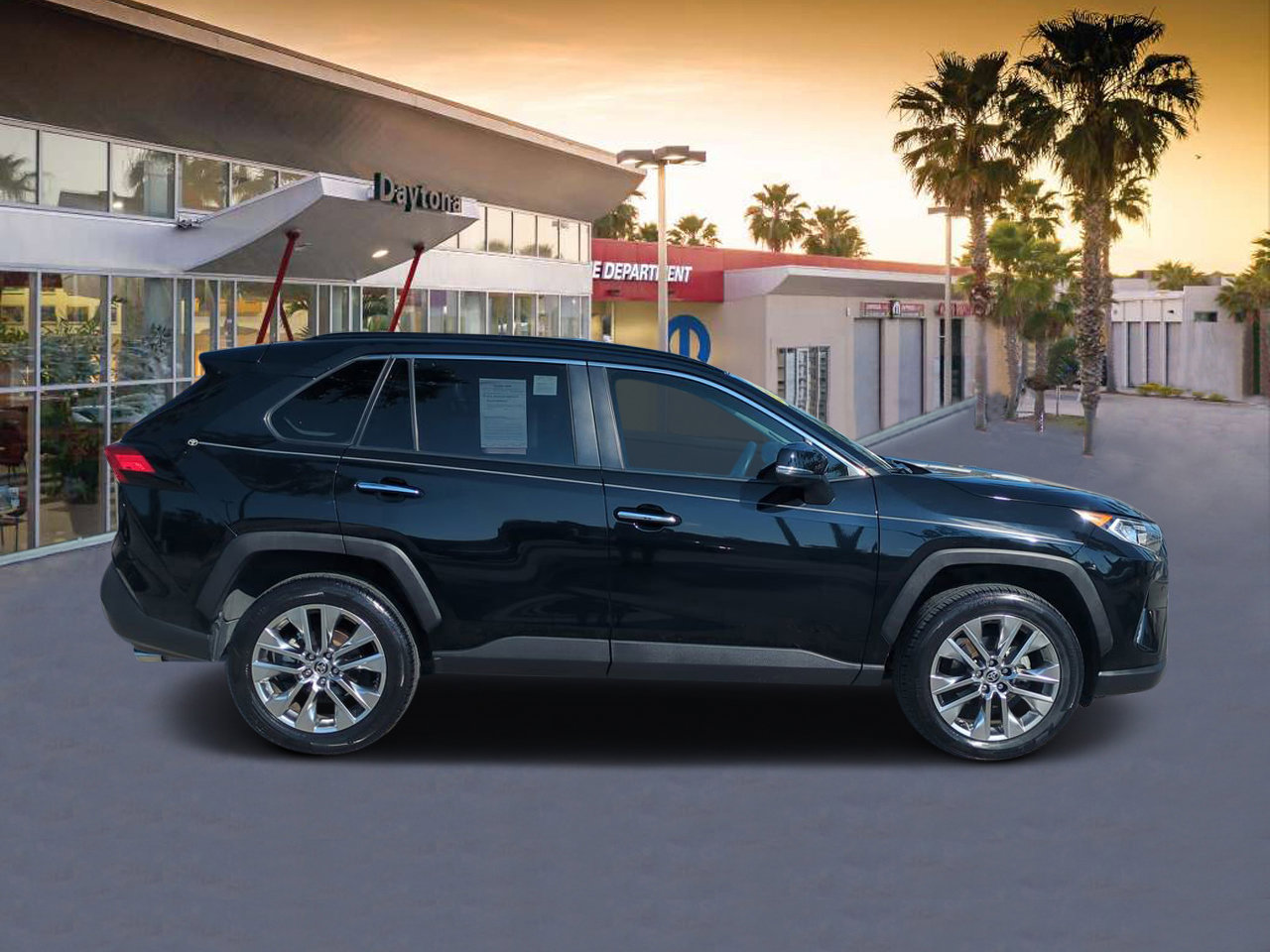 Used 2020 Toyota RAV4 Limited image 2